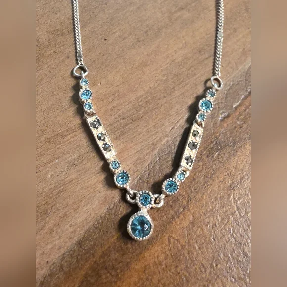 VINTAGE ANTIQUE STERLING 925 SKY BLUE TOPAZ AND MARCASITE NECKLACE 16 IN - Picture 1 of 5